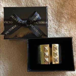 Victoria’s Secret Gold Cuff